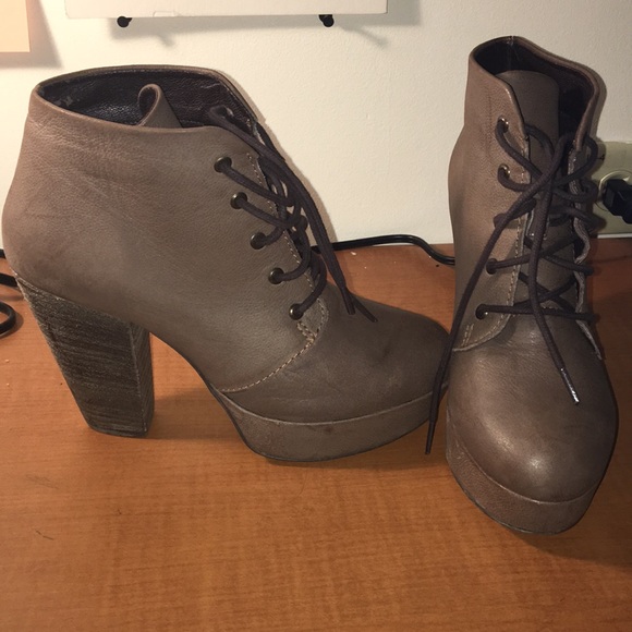 Steve Madden Booties. “Raspy Bootie” - Picture 9 of 11